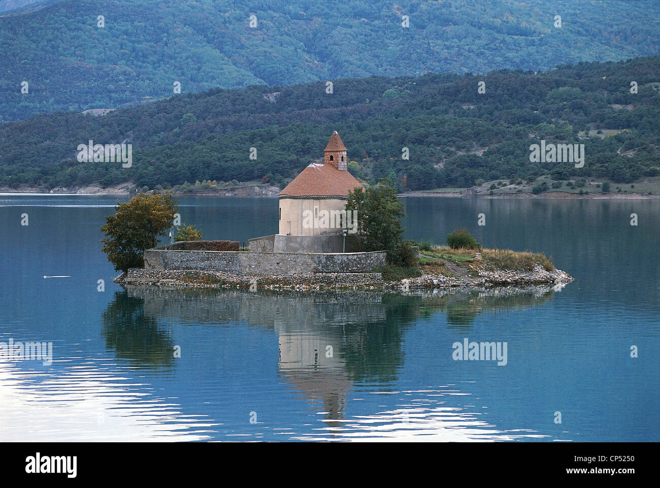 France - Provence-Alpes-Cote d'Azur - The lake of Serre Poncon. Chapel of Saint Michel. Stock Photo