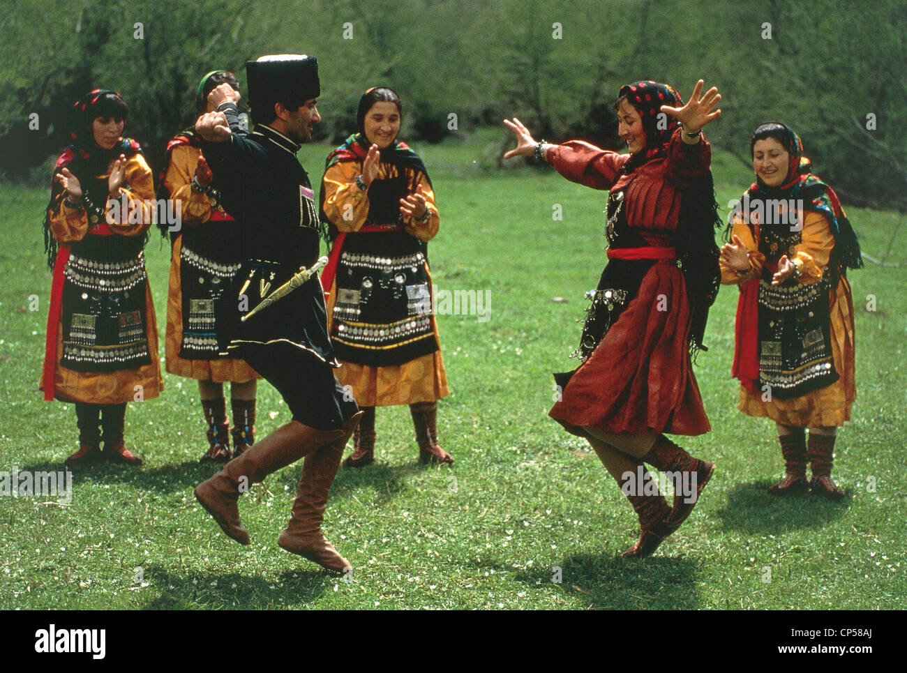 Uni sikish va yiglash pornosi