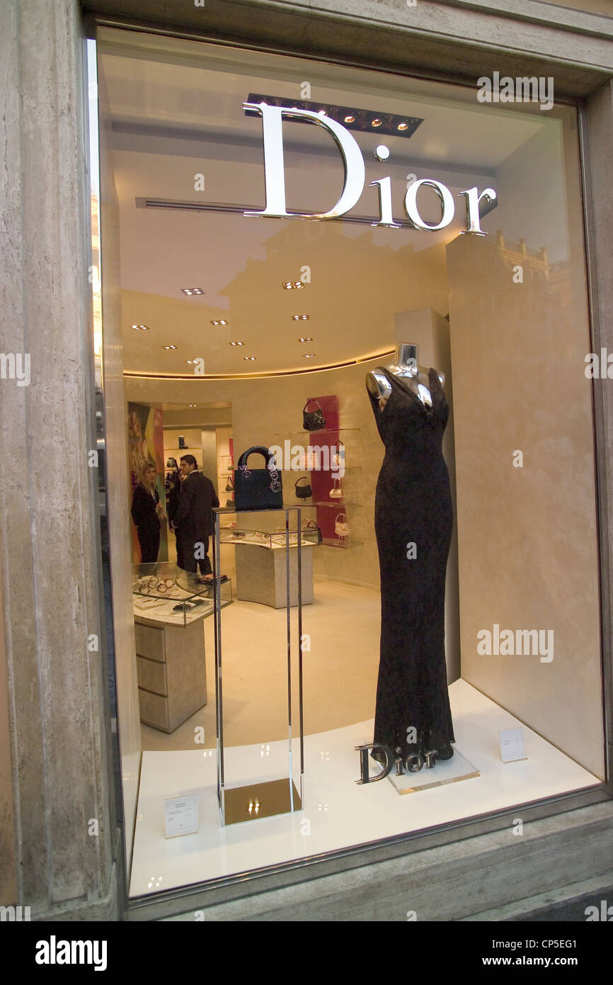 Kuala Lumpurnovember 22 2018 Dior Store Stock Photo 1238140198