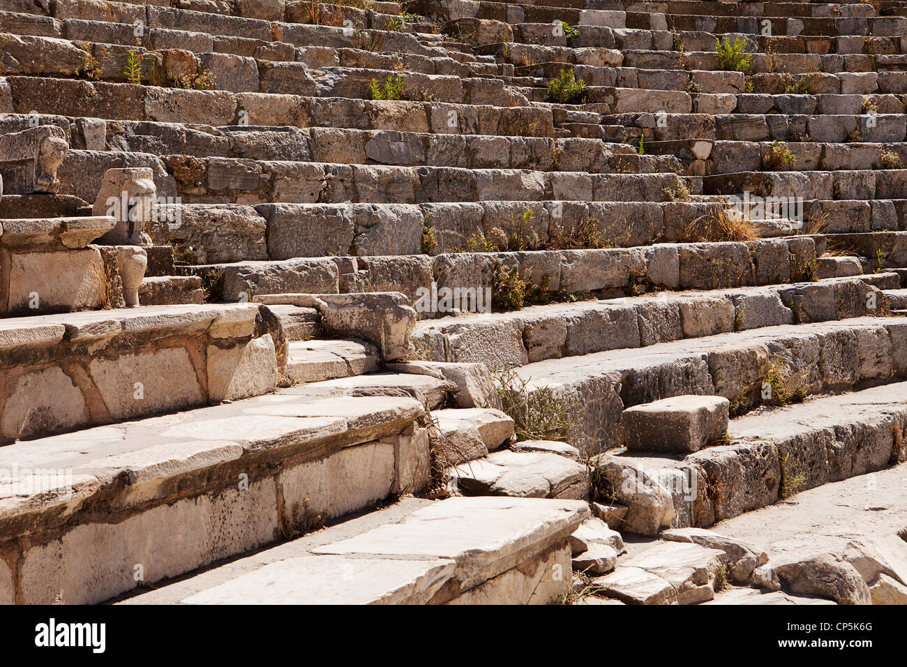 Ancient roman stone ruins hi-res stock photography and images - Alamy