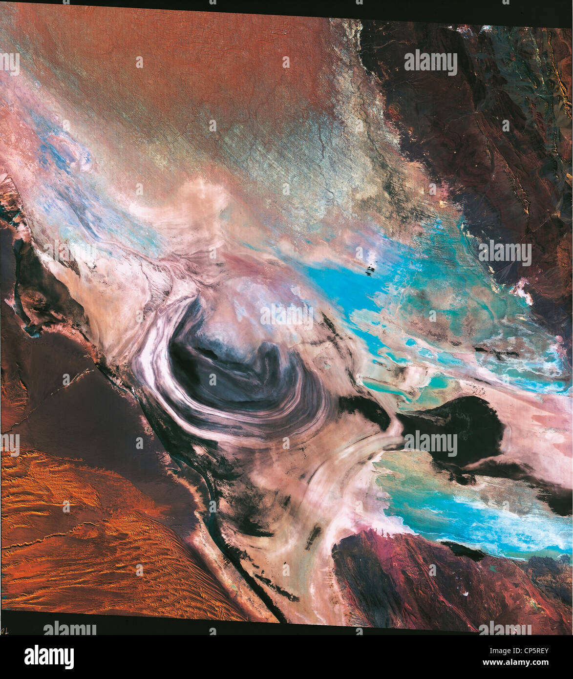 Koltuk kiygan kotiblarning pornosini tomosha qiling