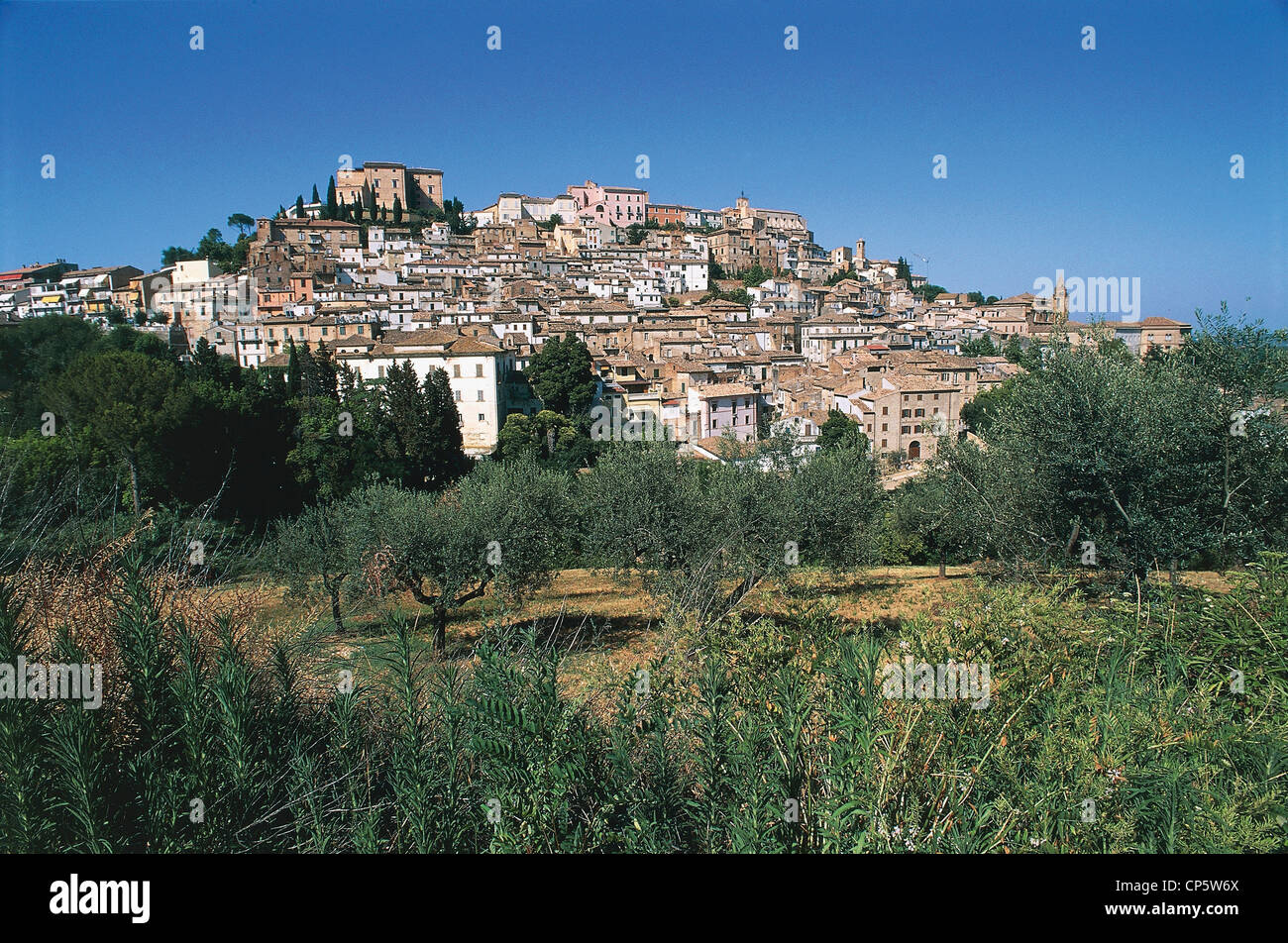 Abruzzo Loreto Aprutino Pe Stock Photo Alamy