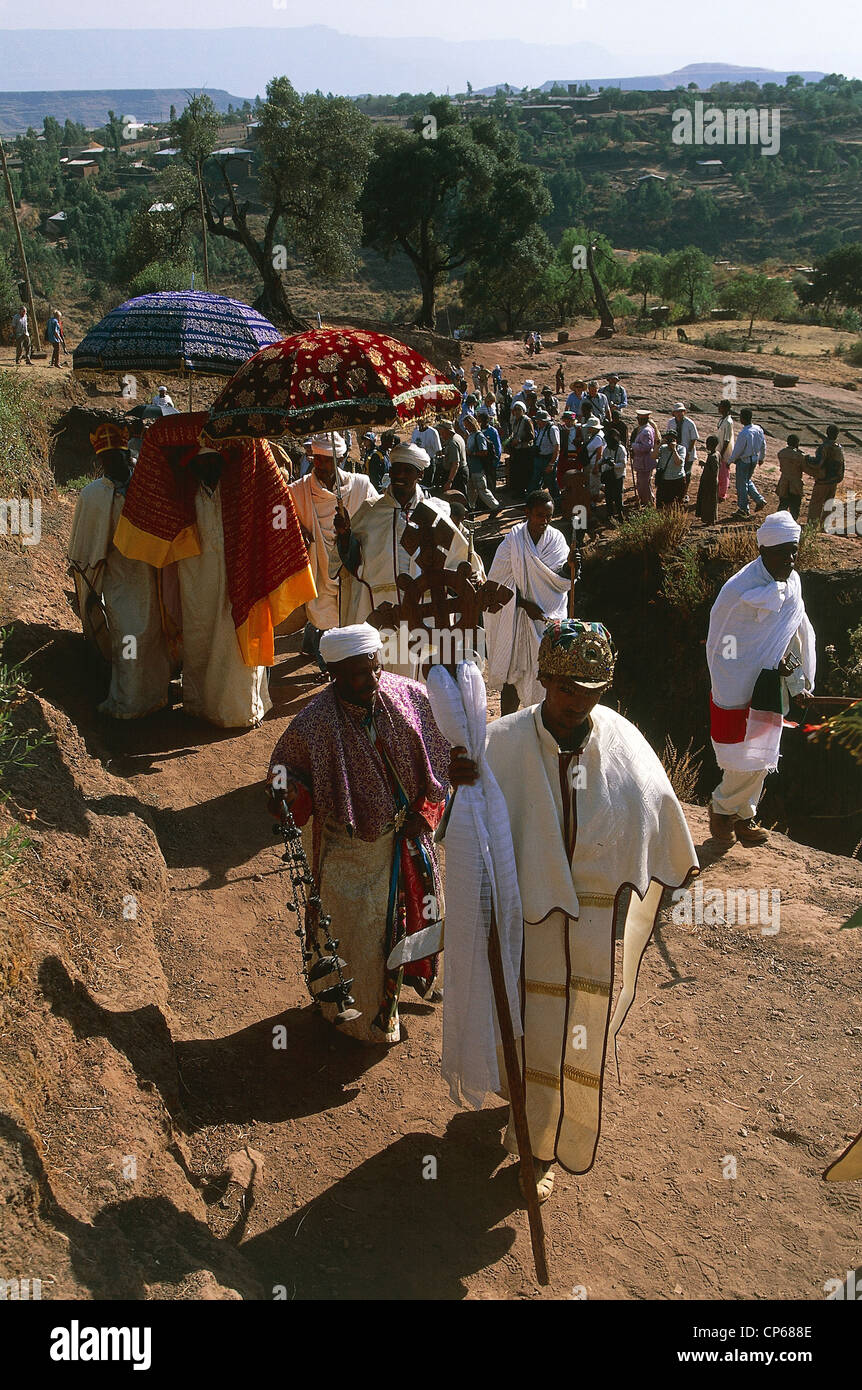 Ethiopia Lalibela. Coptic Feast of Epiphany (Timkat) copies of procession of Ark of Covenant (Tabots) towards tents. Stock Photo