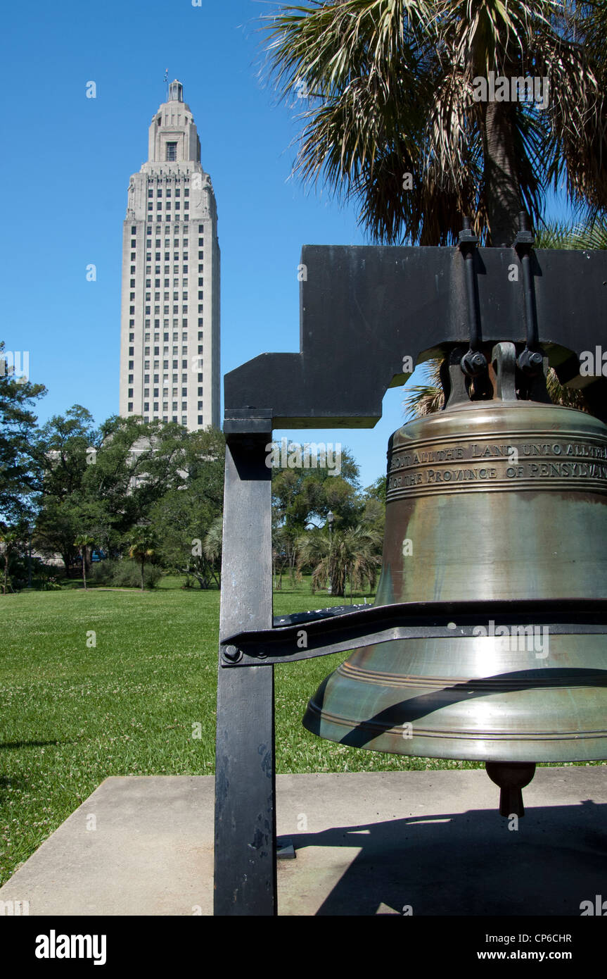 Louisiana, Baton Rouge. Louisiana State Capitol building. The 34-story 'new' building is the nation's tallest state capital. Stock Photo