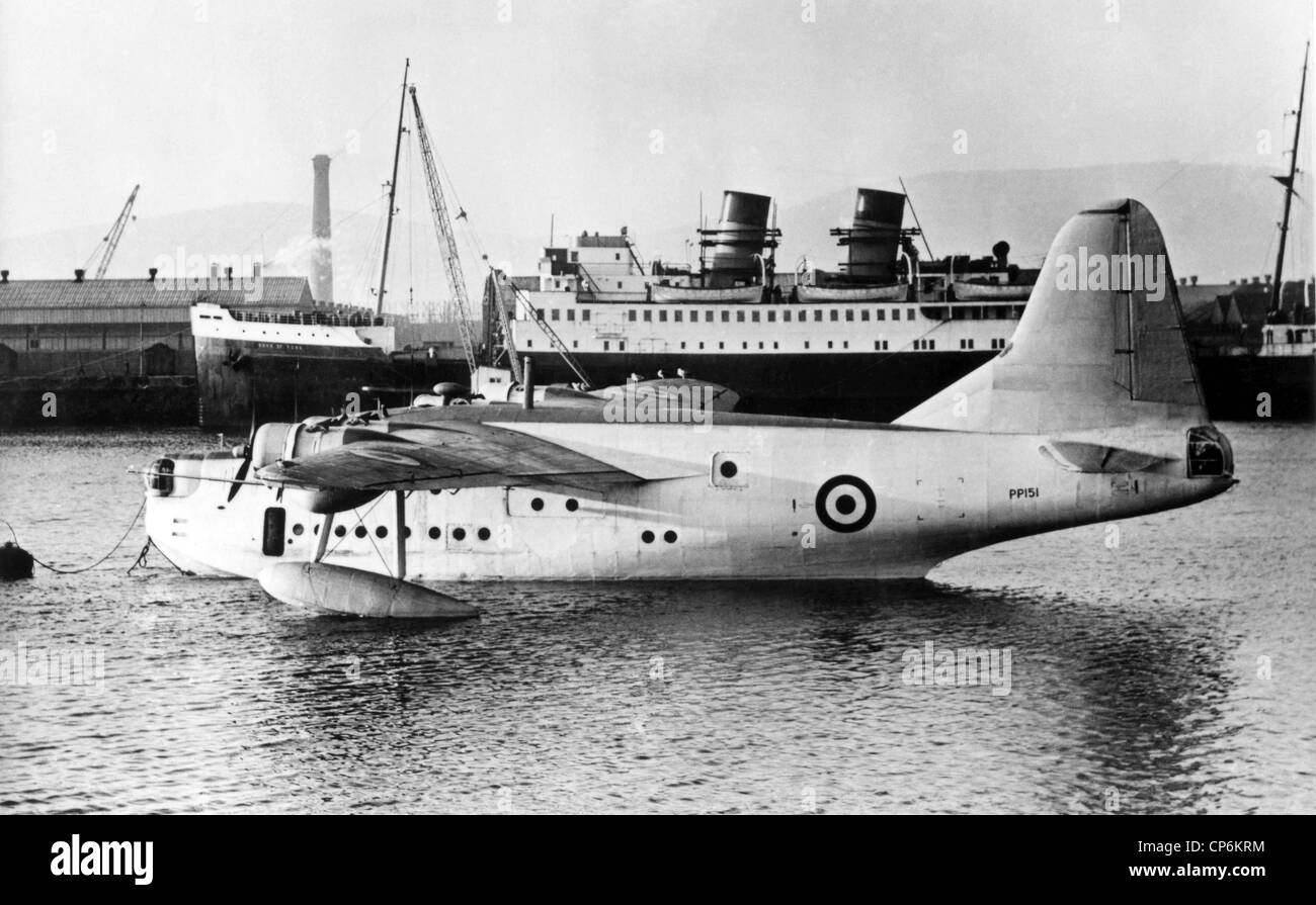 Short Sunderland MK V with Modified Tail fin, in front of The 'Duke Of York'. Built Dumbarton. Stock Photo
