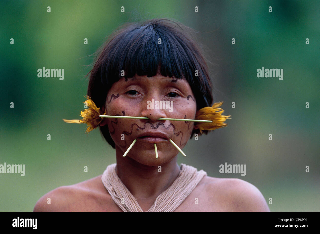 Venezuela Guayana Amazonas, near Rio Siapa. Yanomami Indians of tribe Cavaroa. woman with her face covered with decorations Stock Photo