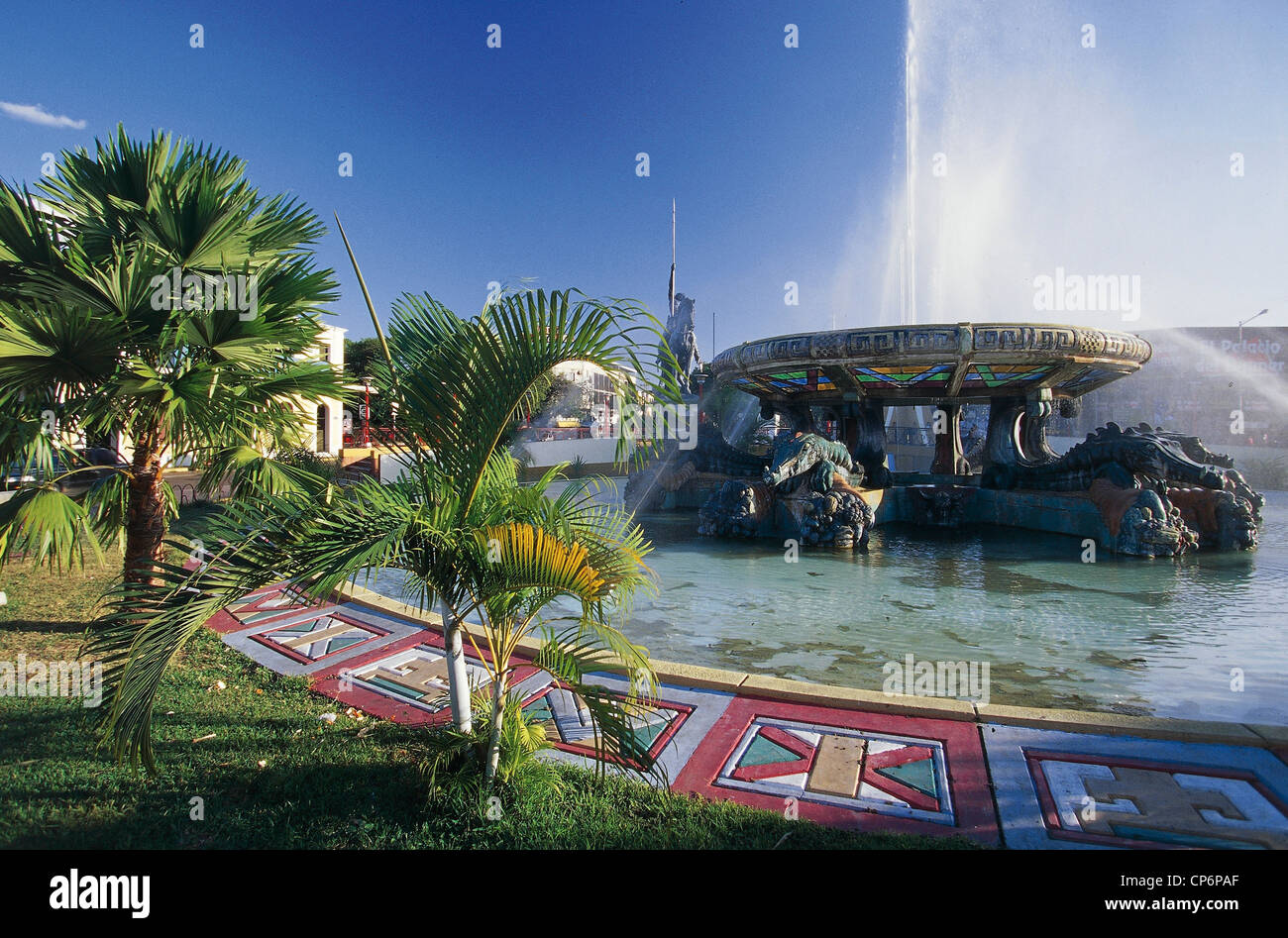 Venezuela - Los Llanos - Apure - San Fernando de Apure. A fountain adorned with statues representing the caimans Stock Photo