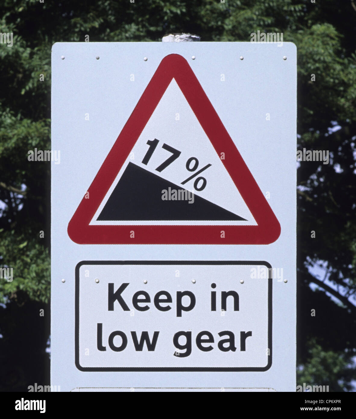 safety warning sign on steep hill for vehicles to keep in low gear at staxton scarborough yorkshire uk Stock Photo