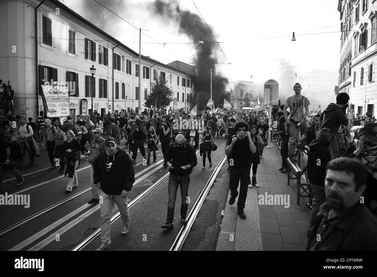 Spectators Riots Police watching demonstration Black and White Stock Photos & Images - Alamy