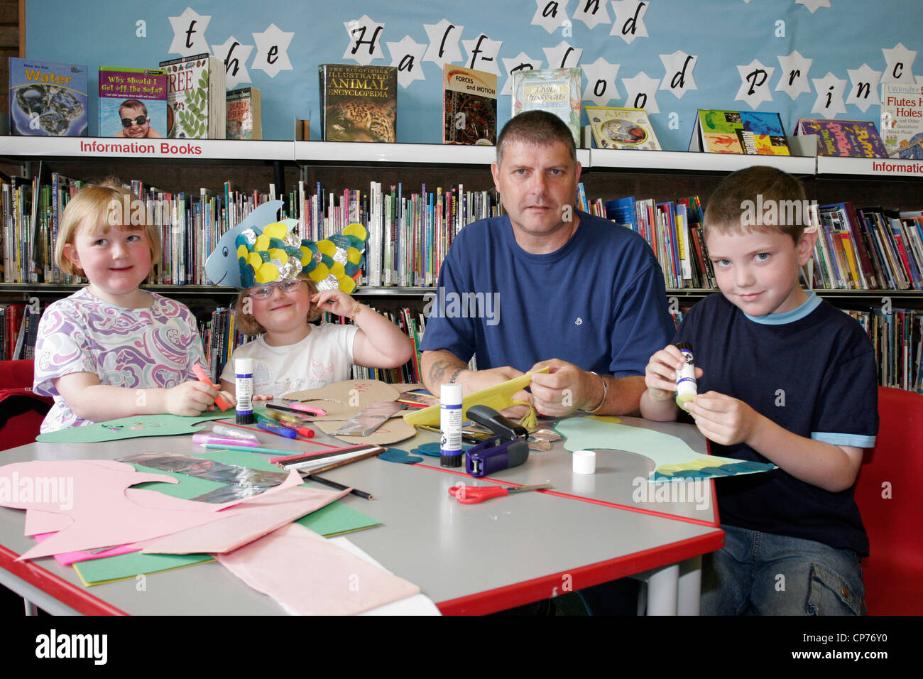 Big family learning day in Chippenham library Stock Photo Alamy