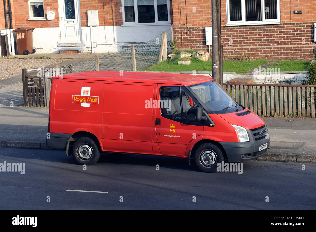 Delivery van parcels hires stock photography and images Alamy