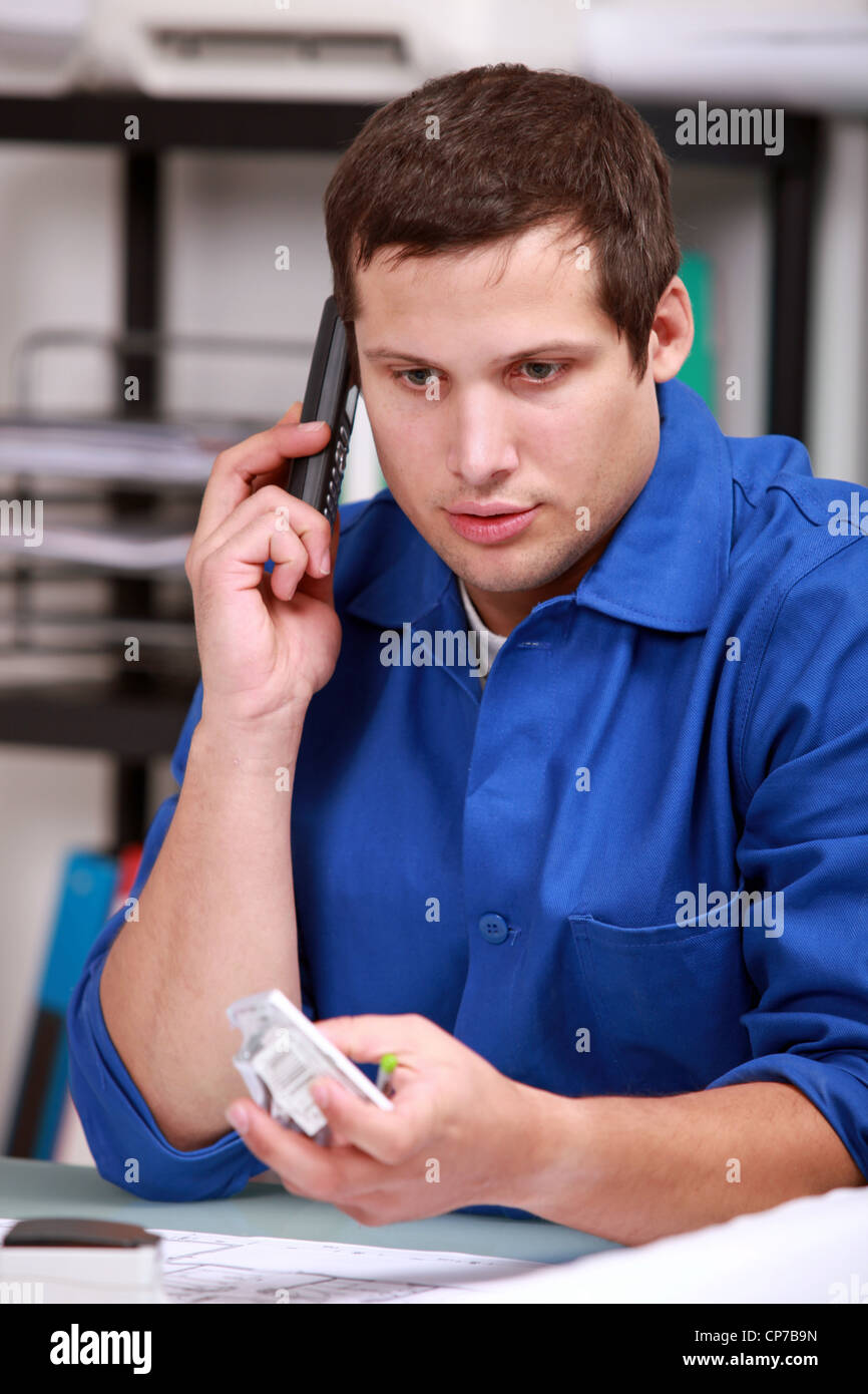 Telephone socket repair hires stock photography and images Alamy
