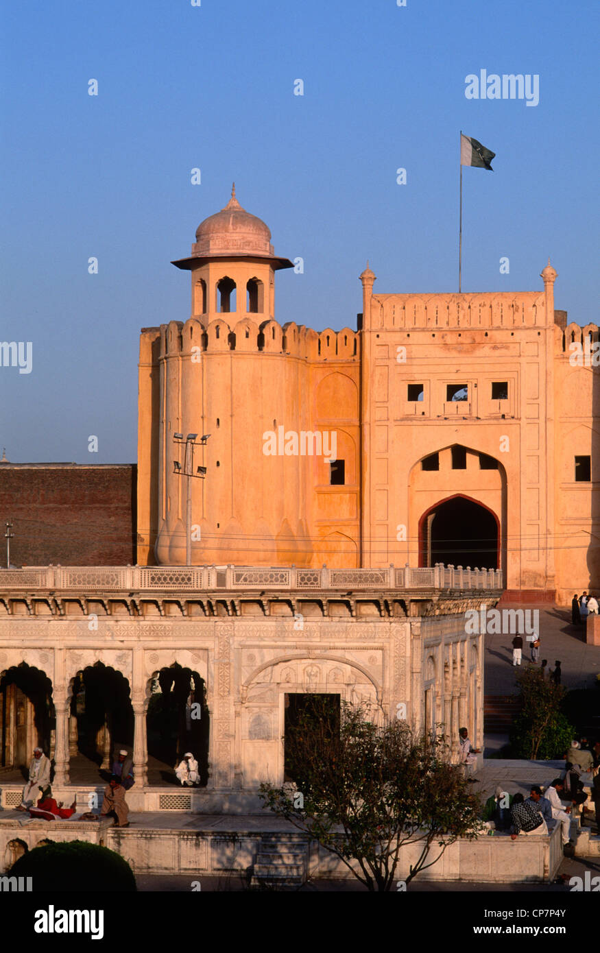 Pakistan, Punjab, Lahore, Fort, Alamgiri Gate, Hazuri Bagh Baradari pavilion, Stock Photo