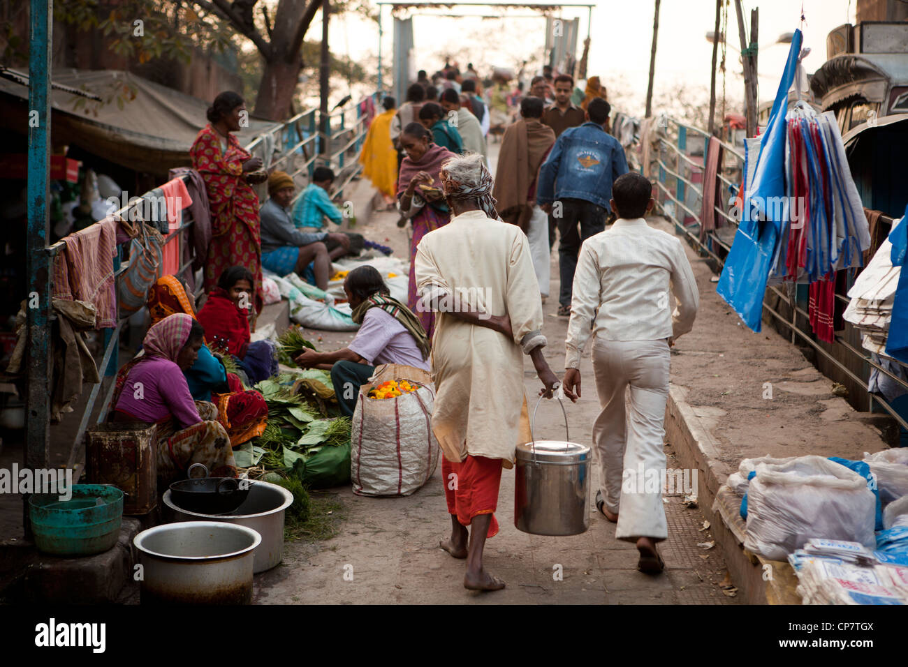 Flower market in Calcutta (Kolkata), India Stock Photo Alamy