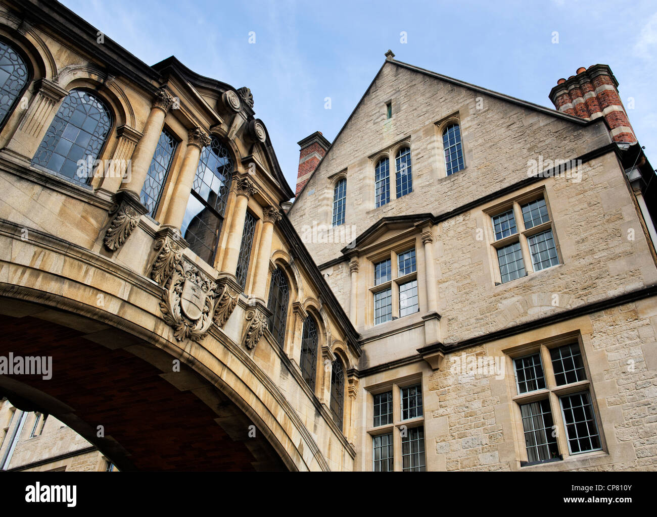 Hertford Bridge / The bridge of sighs. The bridge links together the Old and New Quadrangles of Hertford College. Oxford, Oxfordshire, England Stock Photo