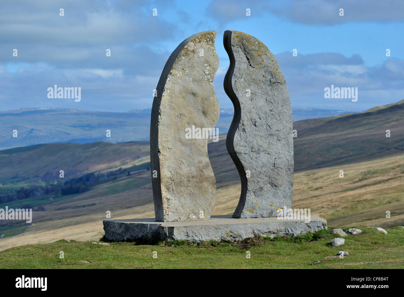 'Water Cut' outdoor sculpture by Mary Bourne. Mallerstang, Yorkshire Dales National Park, Cumbria, England, United Kingdom. Stock Photo