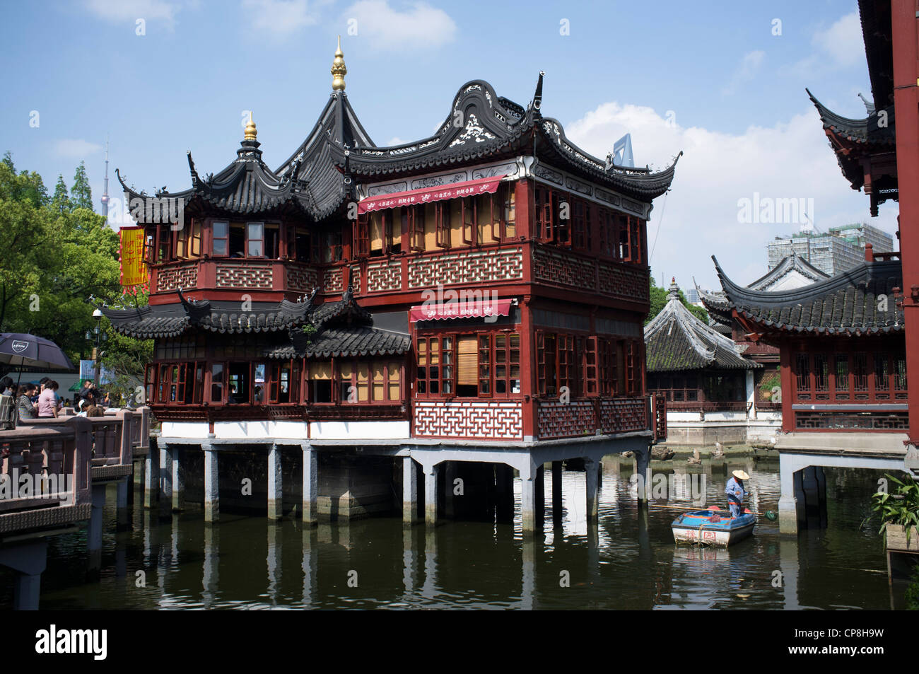 View of teahouse in YuYuan Garden in Shanghai China Stock Photo