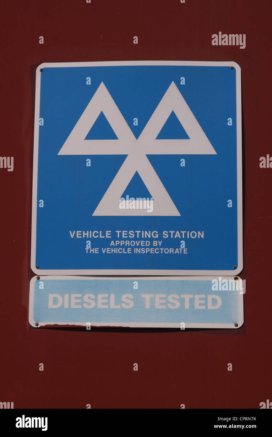 MOT Vehicle Testing Station sign Stock Photo