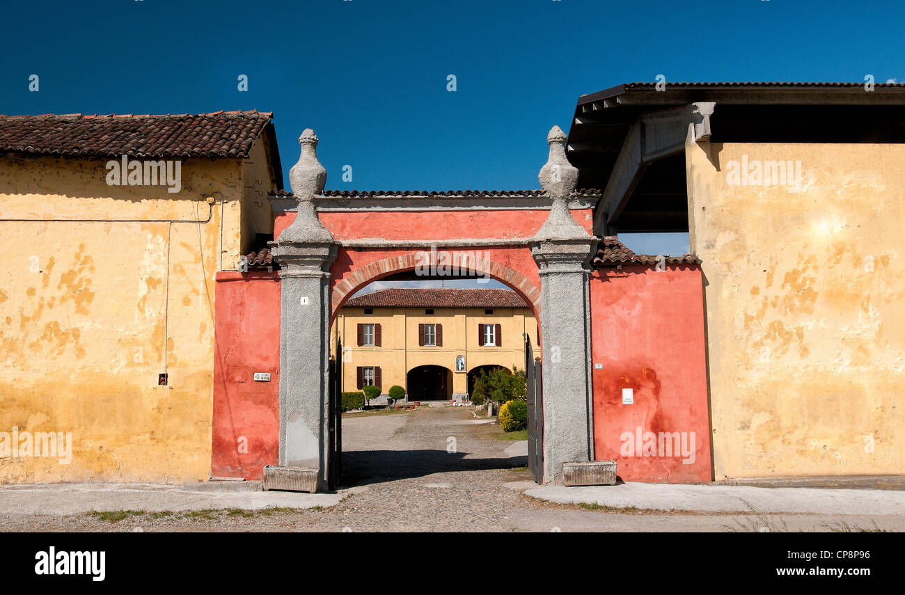 A main door of San Vito farm in Lombardy, Italy Stock Photo