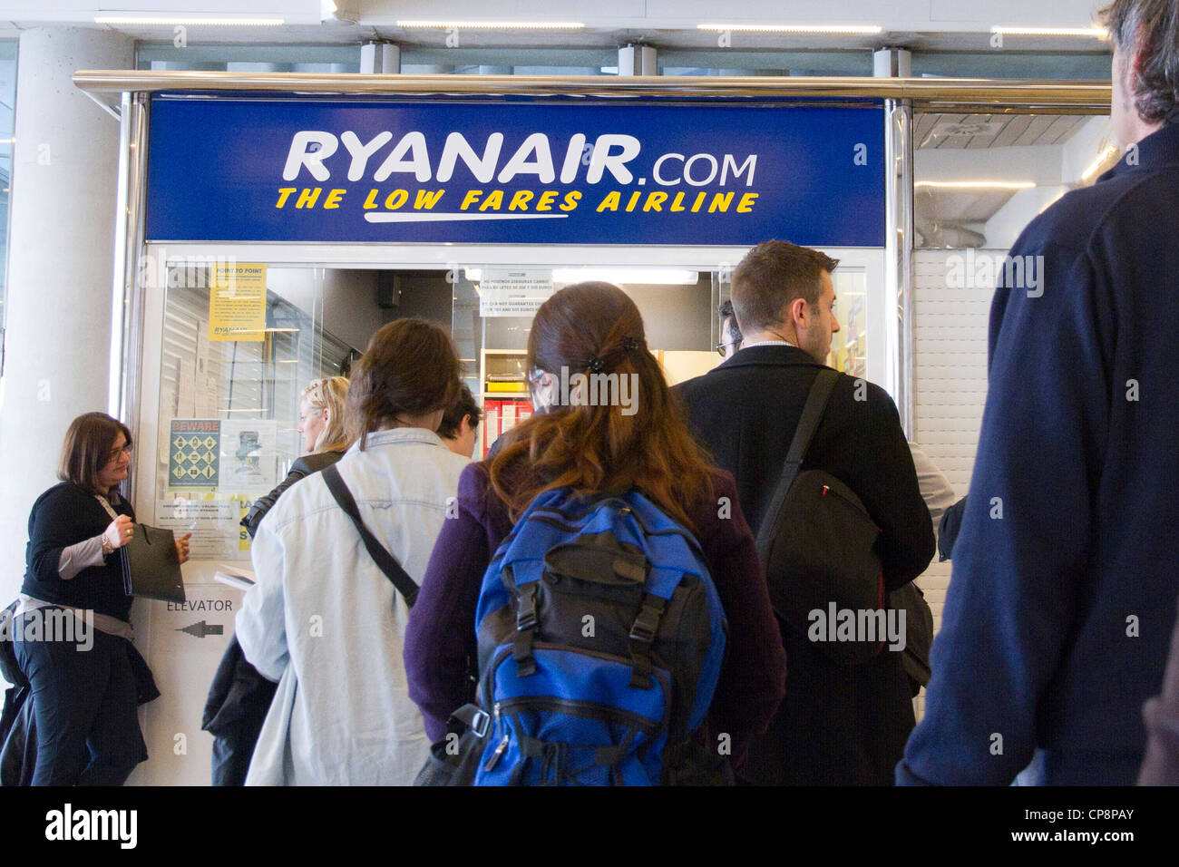 Ryanair desk cartel passengers row hires stock photography and images
