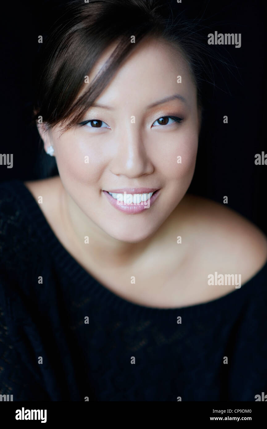 Head shot smiling hi-res stock photography and images - Alamy