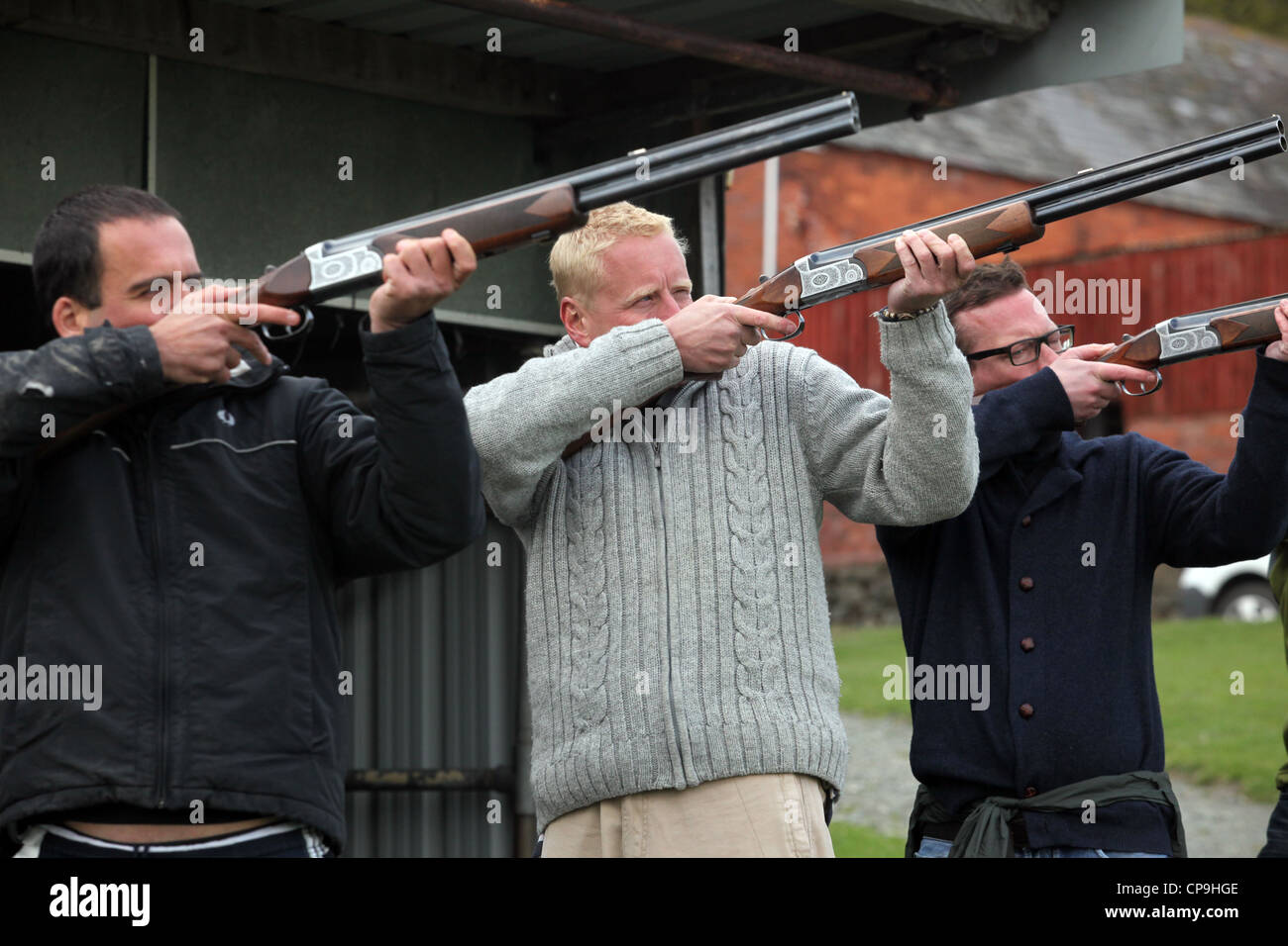 Clay pigeon range hires stock photography and images Alamy