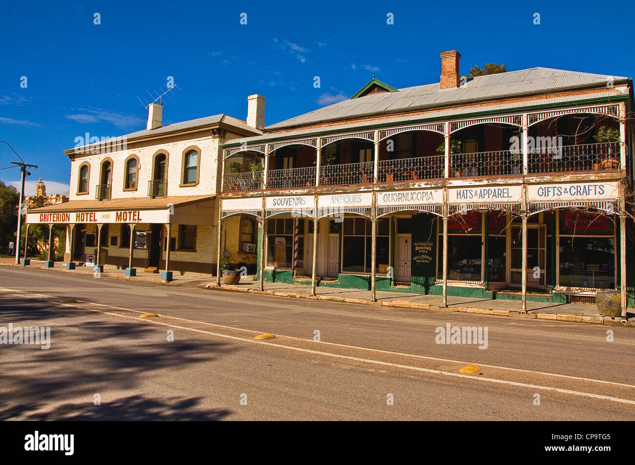isolated hotel in the australian outback Stock Photo