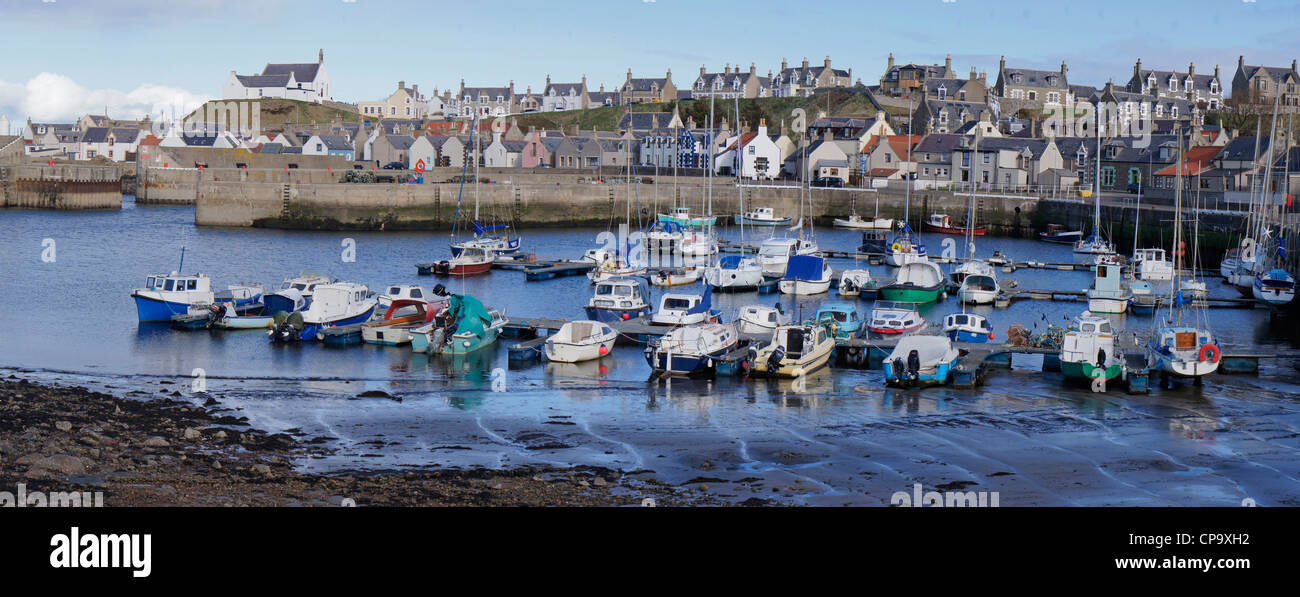 Findochty harbour, Moray Firth, Aberdeenshire, Scotland Stock Photo