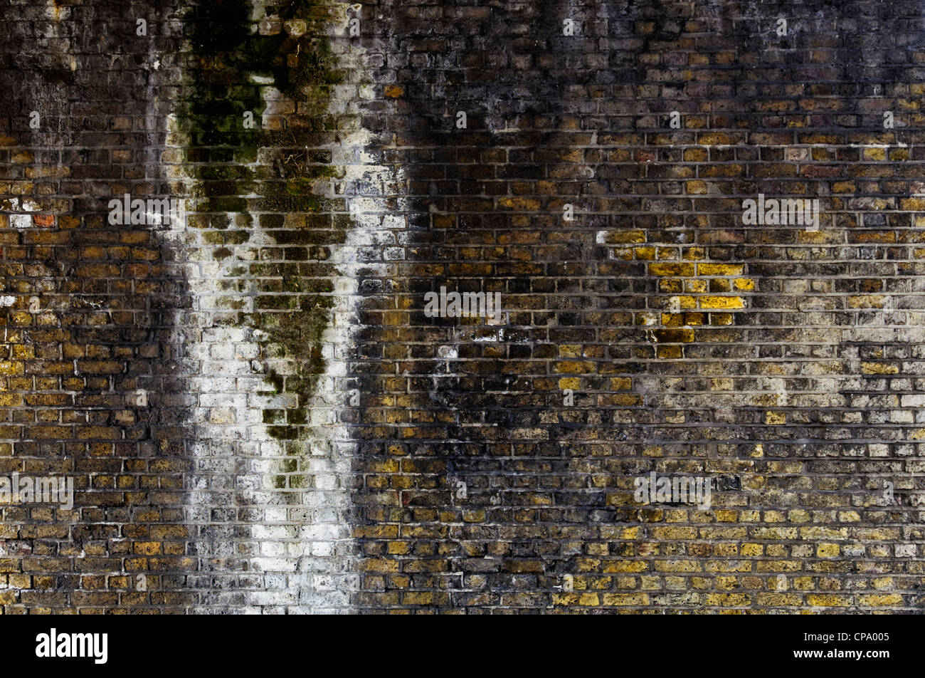 Weathered brick wall, grunge background Stock Photo - Alamy