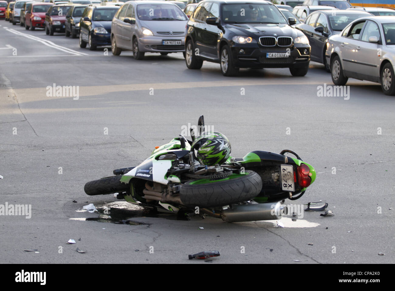 Crashed motorcycle hires stock photography and images Alamy