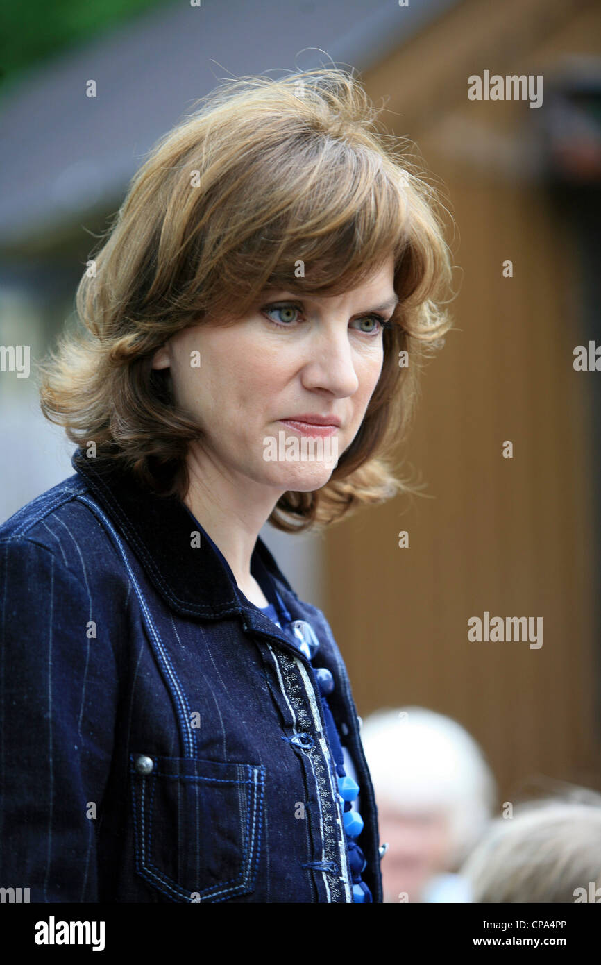 BBC television presenter Fiona Bruce filming The Antiques Road Show, St Fagans, Cardiff, Wales, UK. Stock Photo