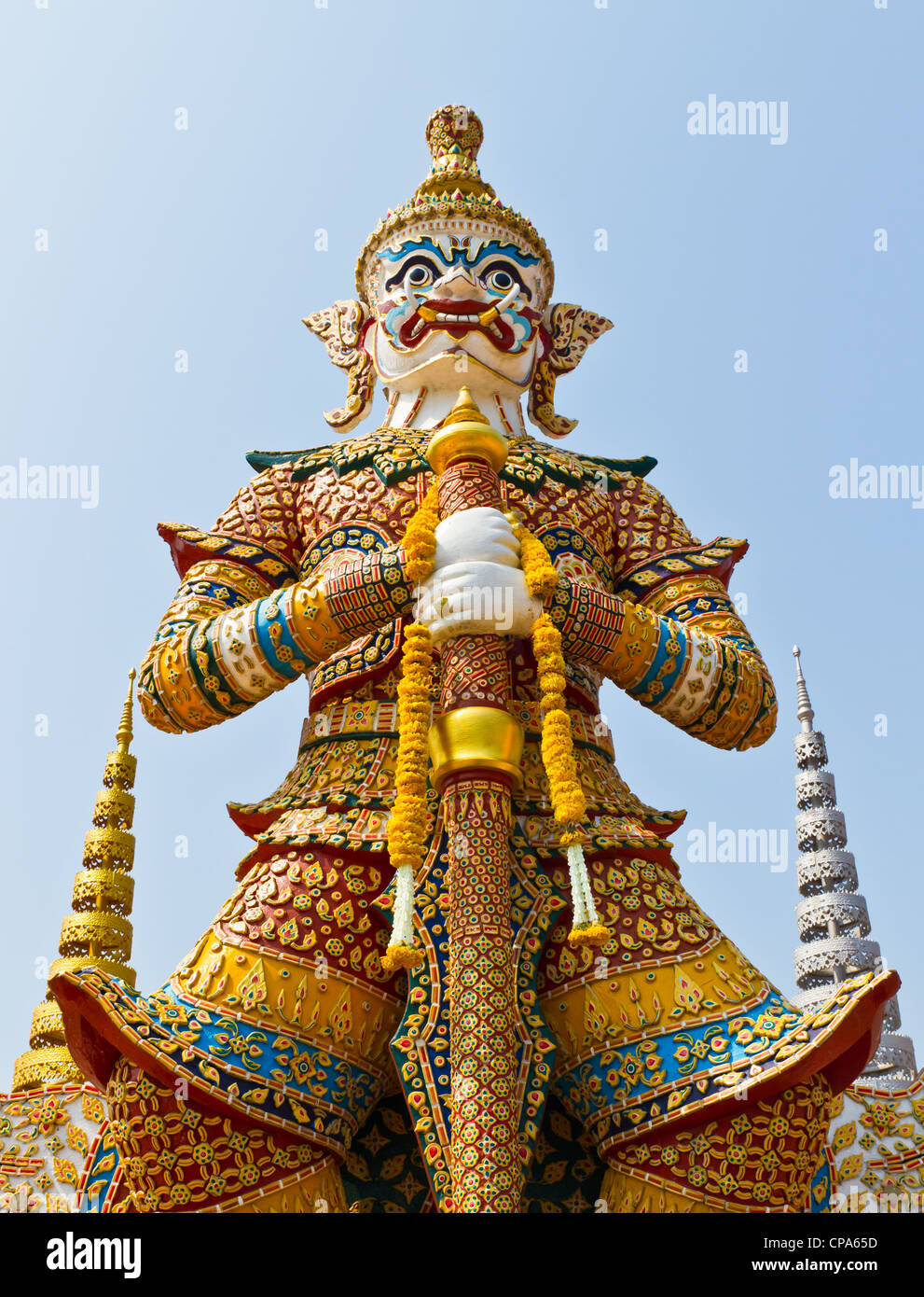 Statue of giant guardian Stock Photo - Alamy