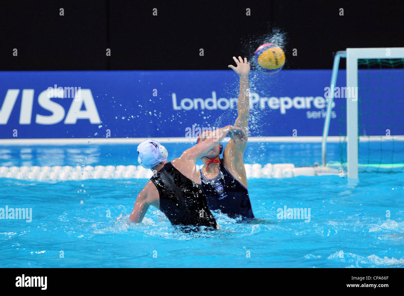 Womens water polo hires stock photography and images Alamy