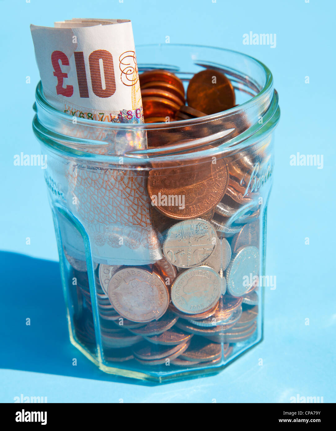 Savings in a jam jar Stock Photo Alamy