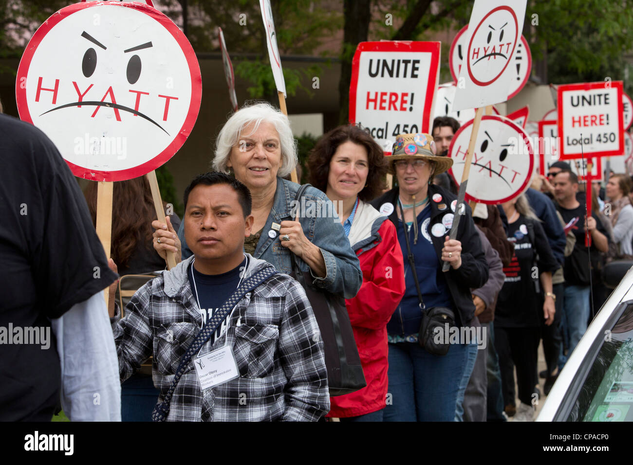 A picket line at the Hyatt Regency O'Hare supports Hyatt workers who