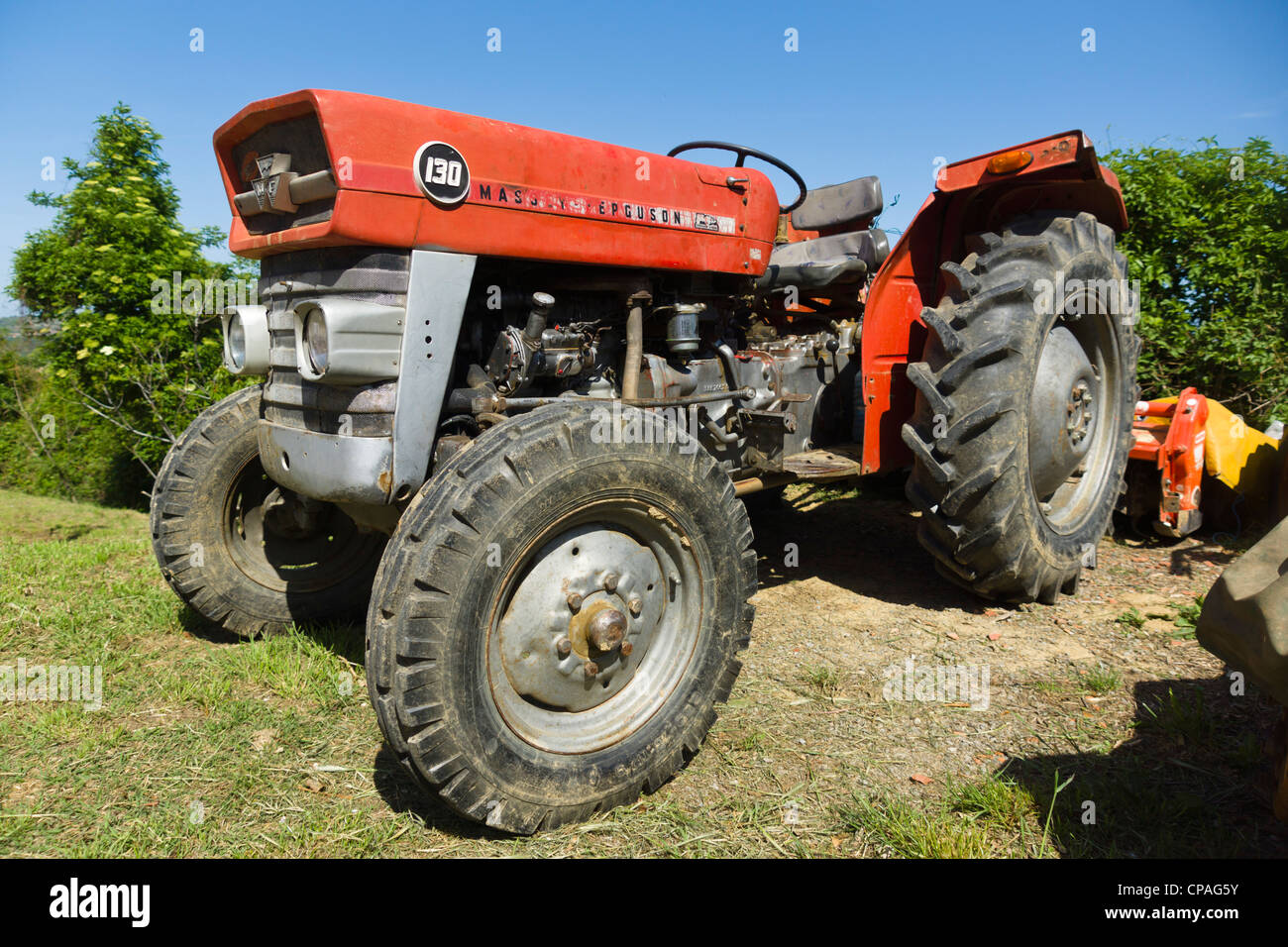 Massey Ferguson Tractor High Resolution Stock Photography And Images Alamy