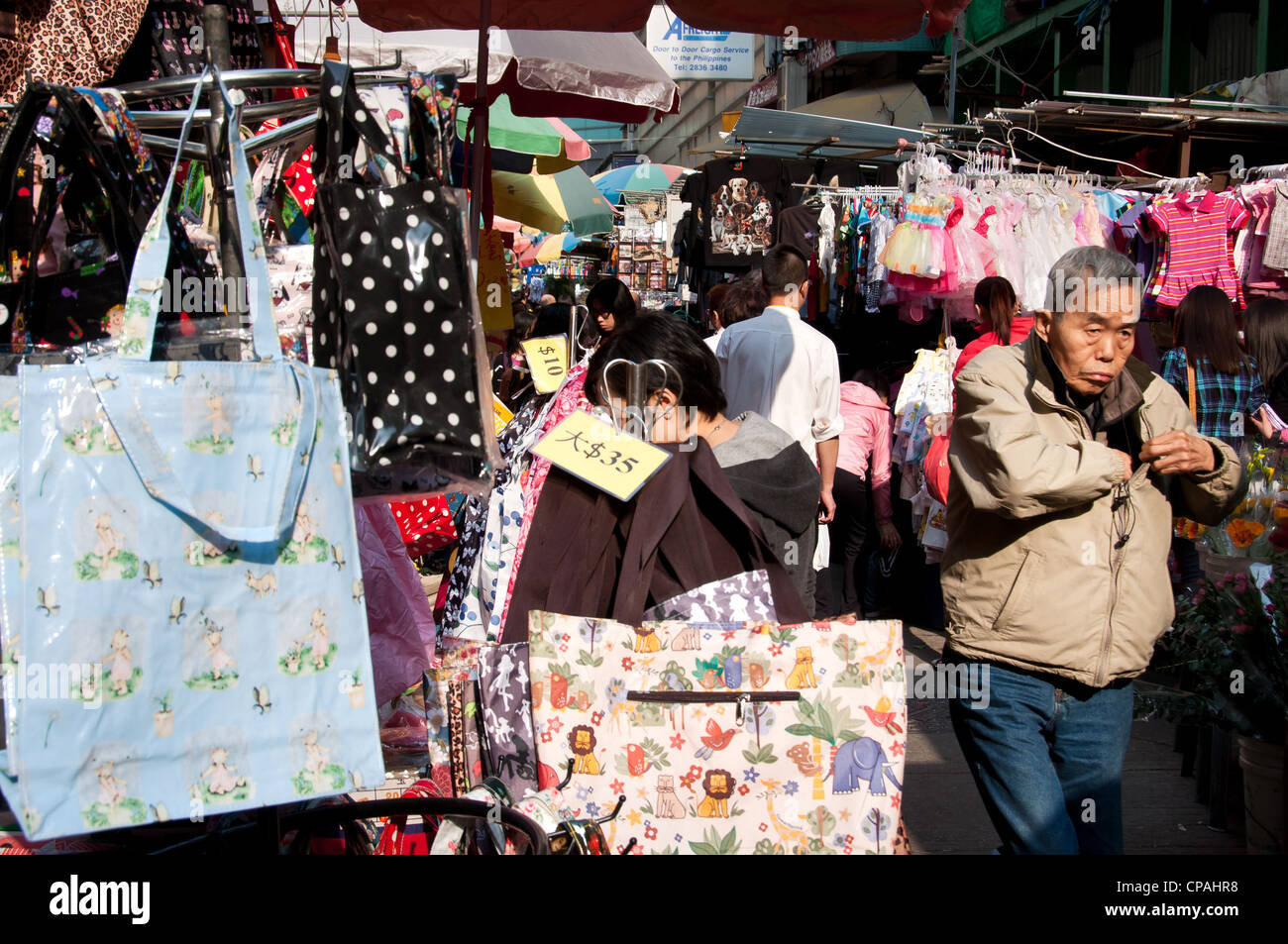 Shopping at Wanchai Market, Hong Kong Stock Photo Alamy