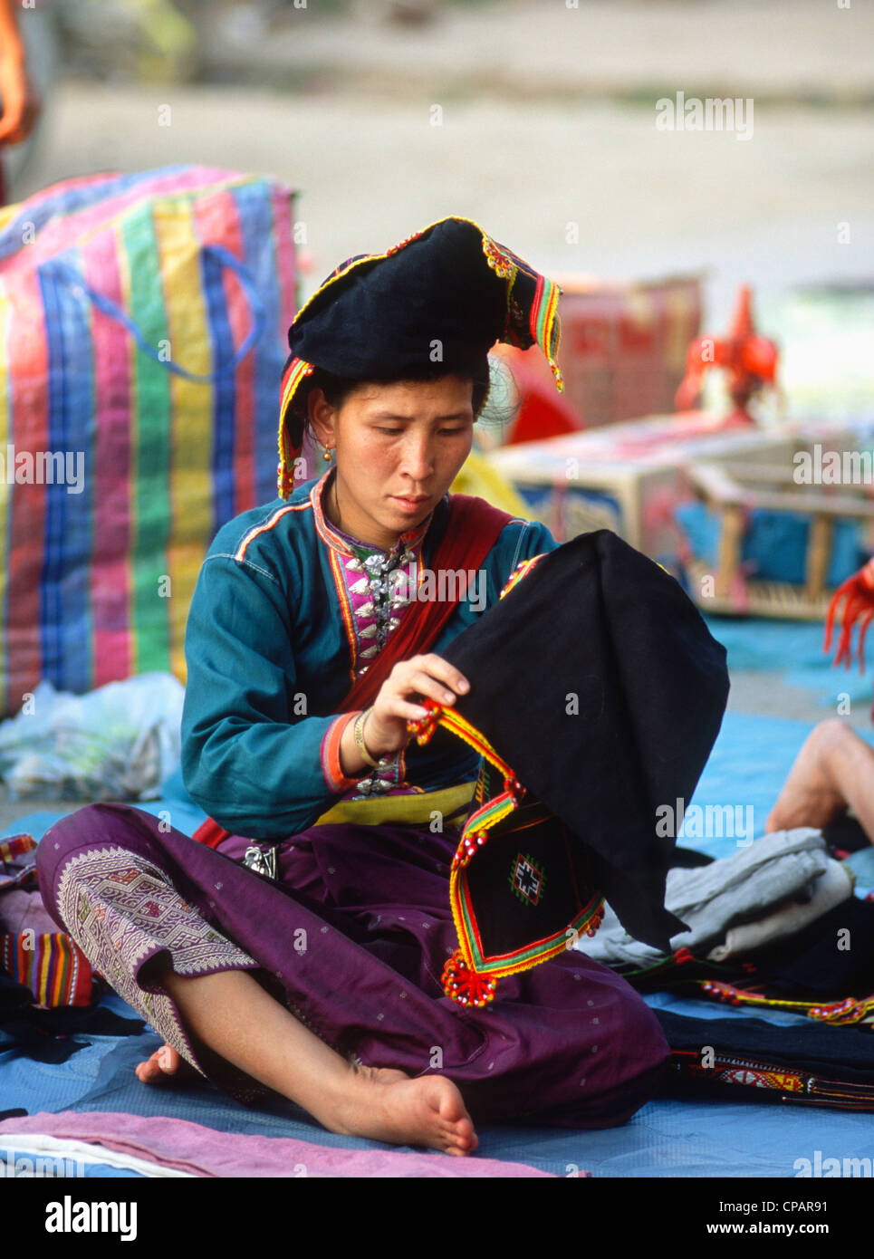 Laos, Luang Prabang, tribeswoman, handicraft market, Stock Photo