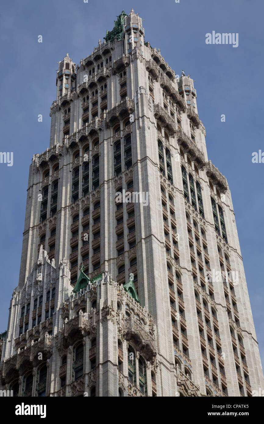 Woolworth Building, designed by Cass Gilbert, at 233 Broadway in Lower Manhattan, New York City