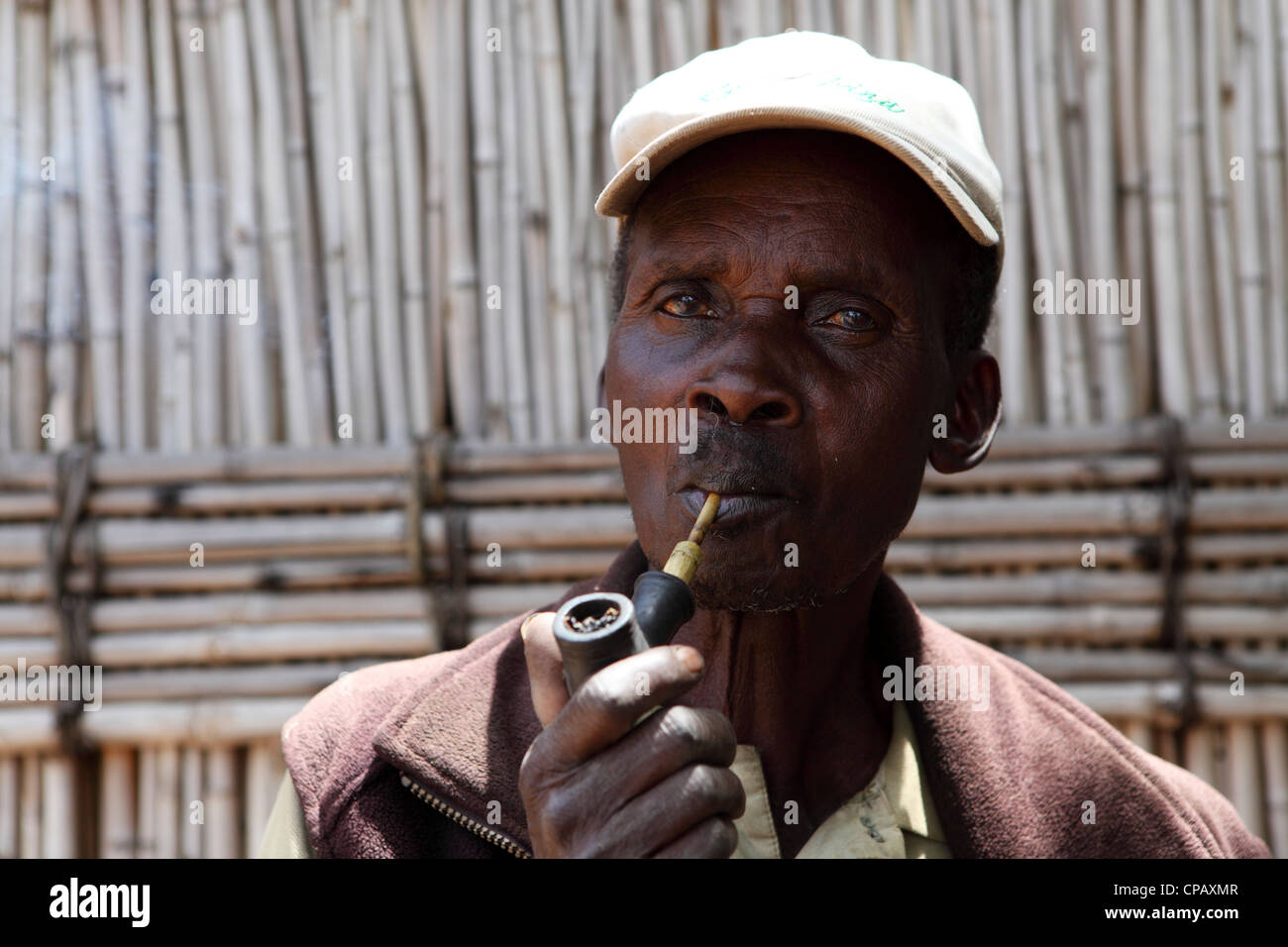Clay pipe hires stock photography and images Alamy