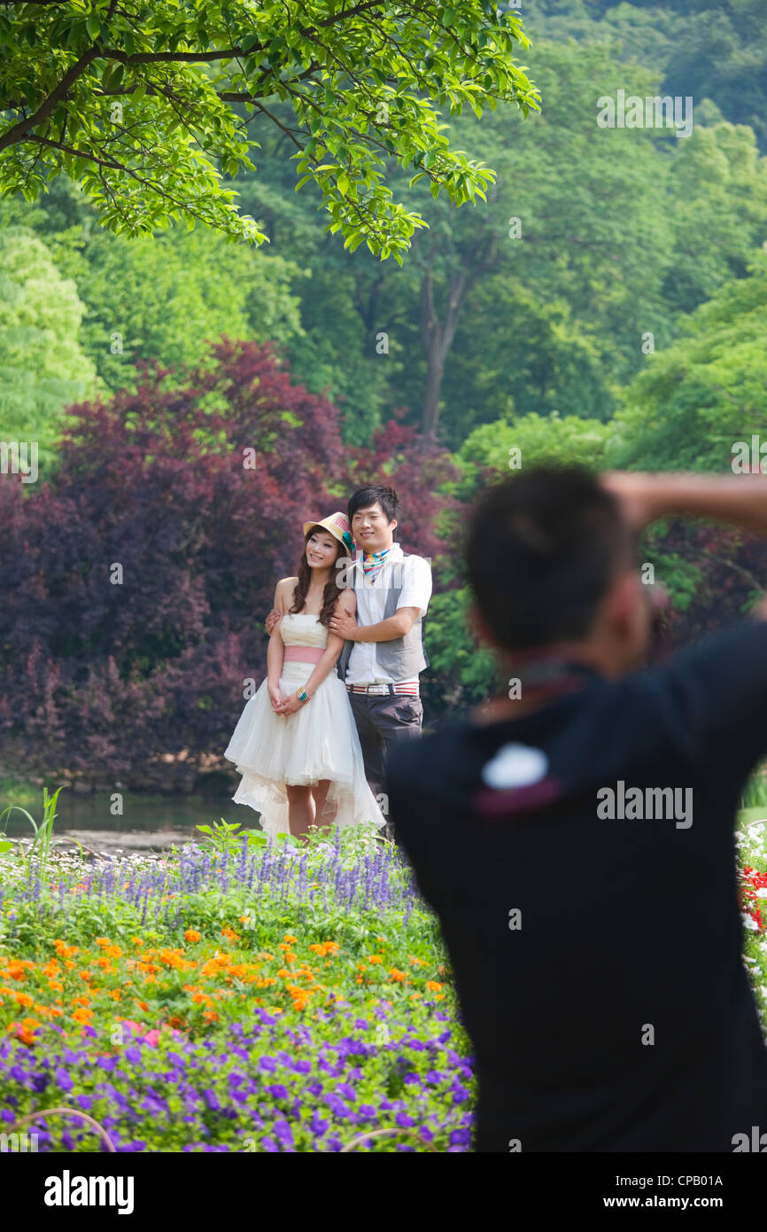 Wedding photographs, Taiziwan Park, Hangzhou, Zhejiang Province, China Stock Photo