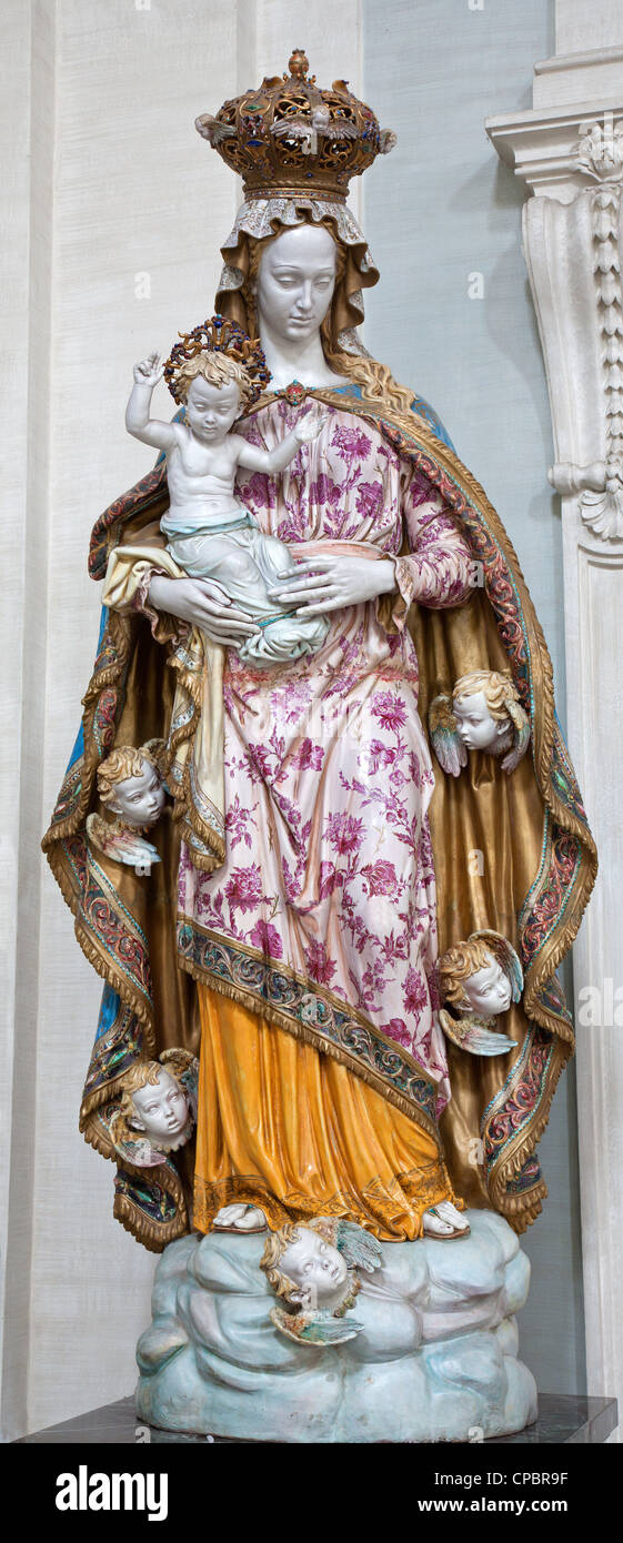 Rome - ceramic statue of Virgin mary from church Stock Photo - Alamy