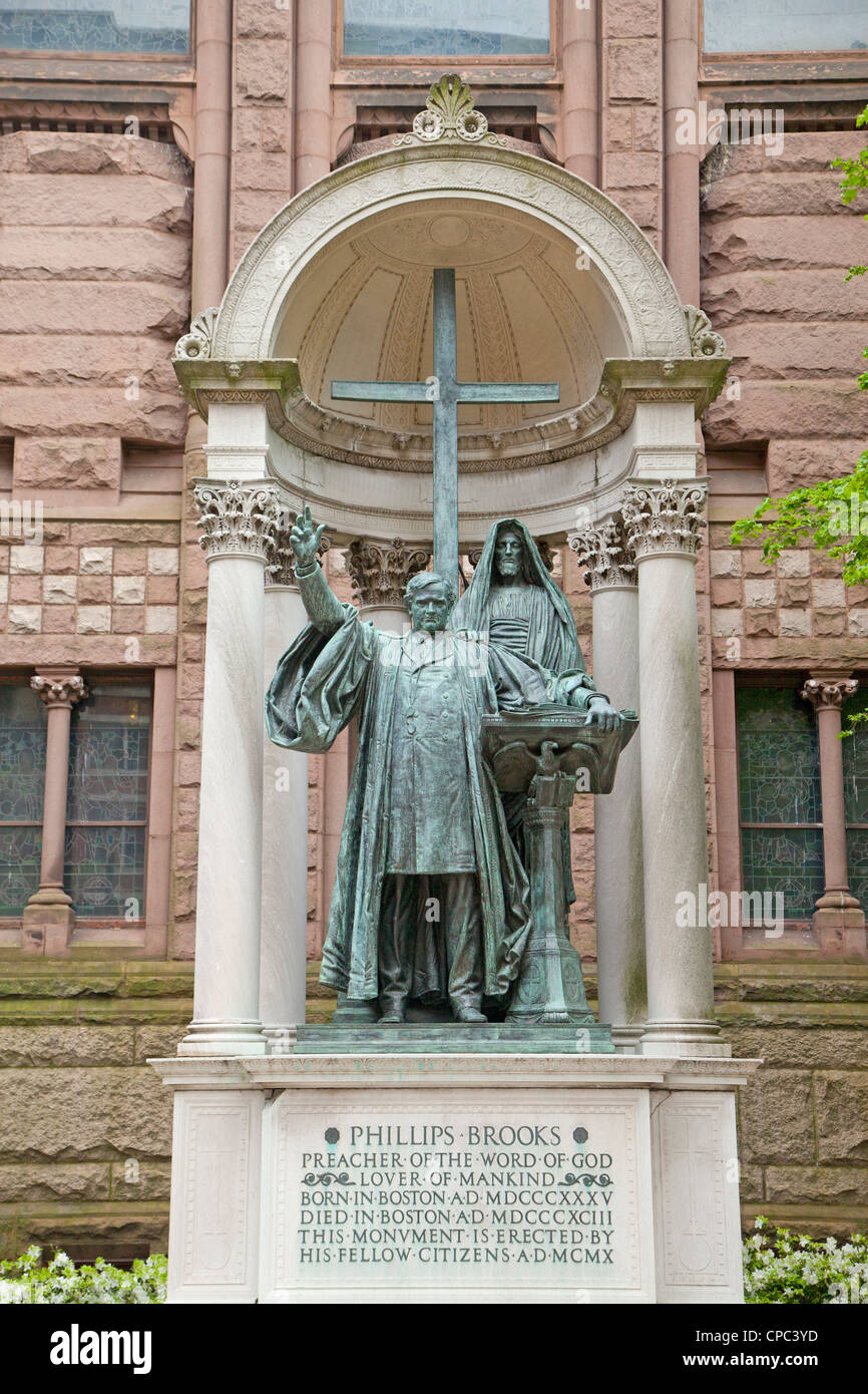Phillips Brooks statue at Trinity Church in Boston MA Stock Photo Alamy