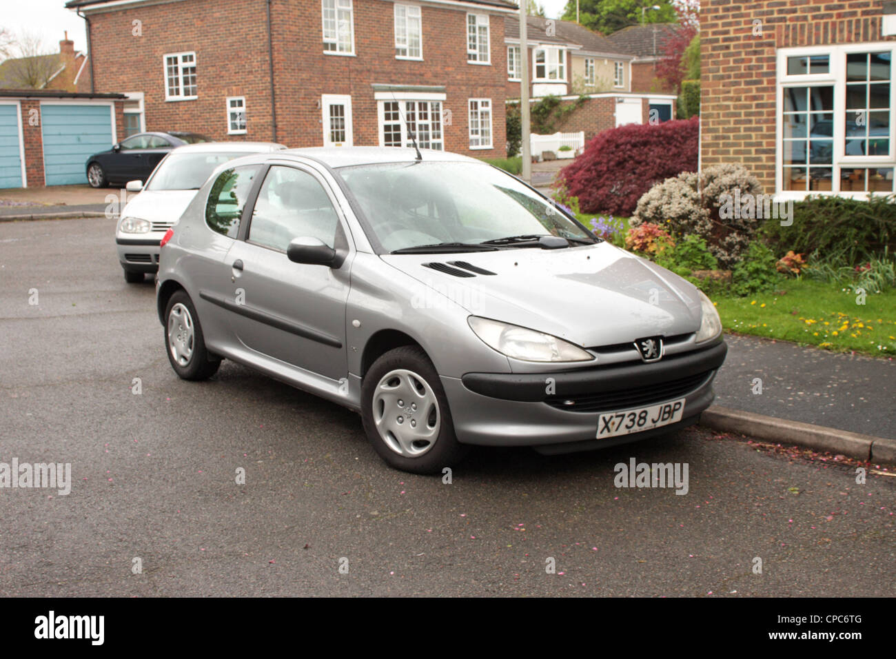 Peugeot 206 silver hi-res stock photography and images - Alamy