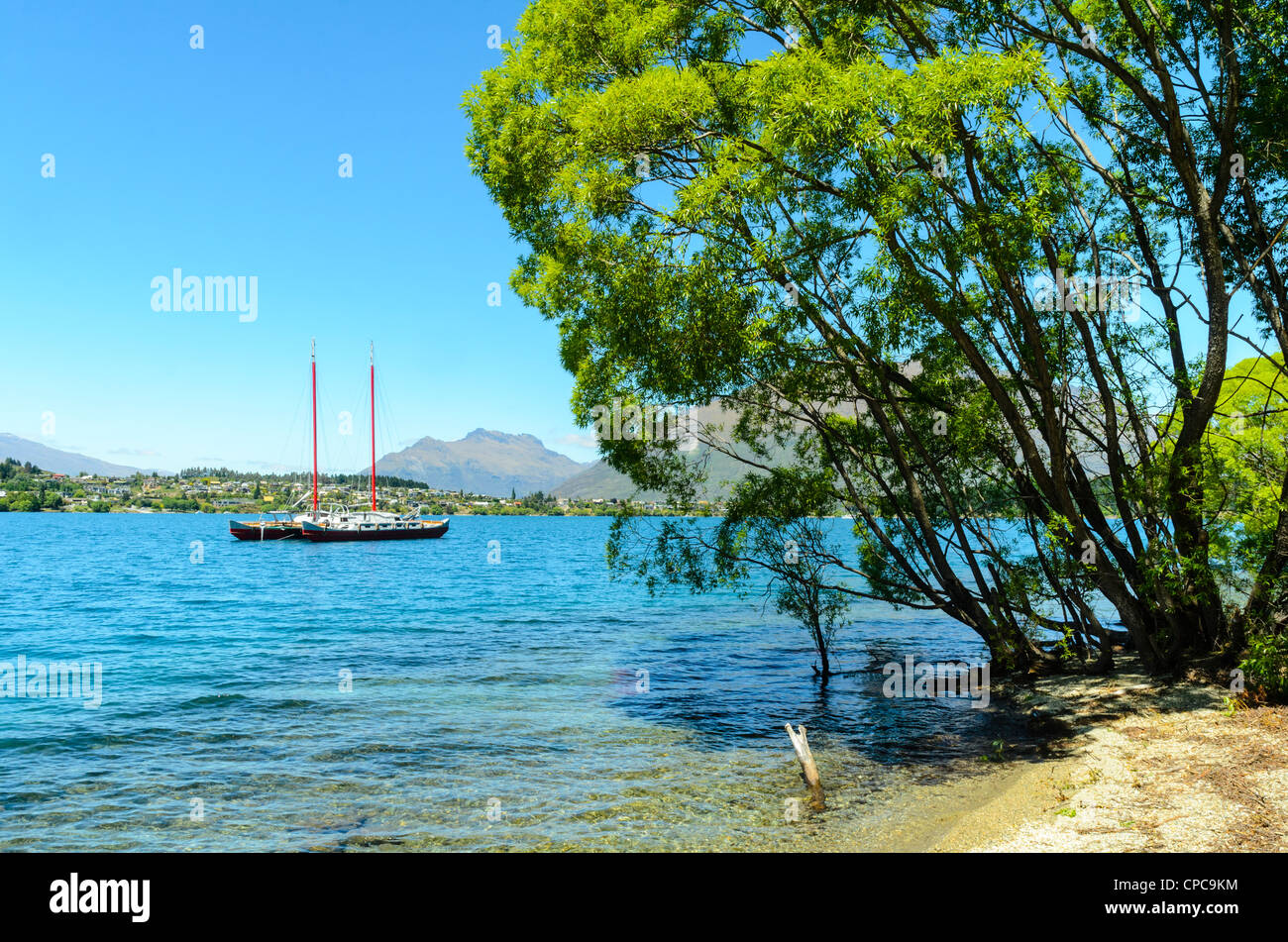 Lake Wakatipu near Queenstown South Island New Zealand Stock Photo - Alamy