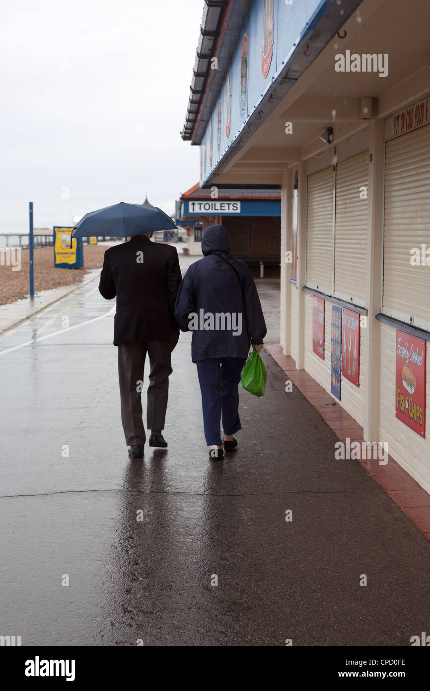Rainy Day along the seafront at Bognor Regis Stock Photo