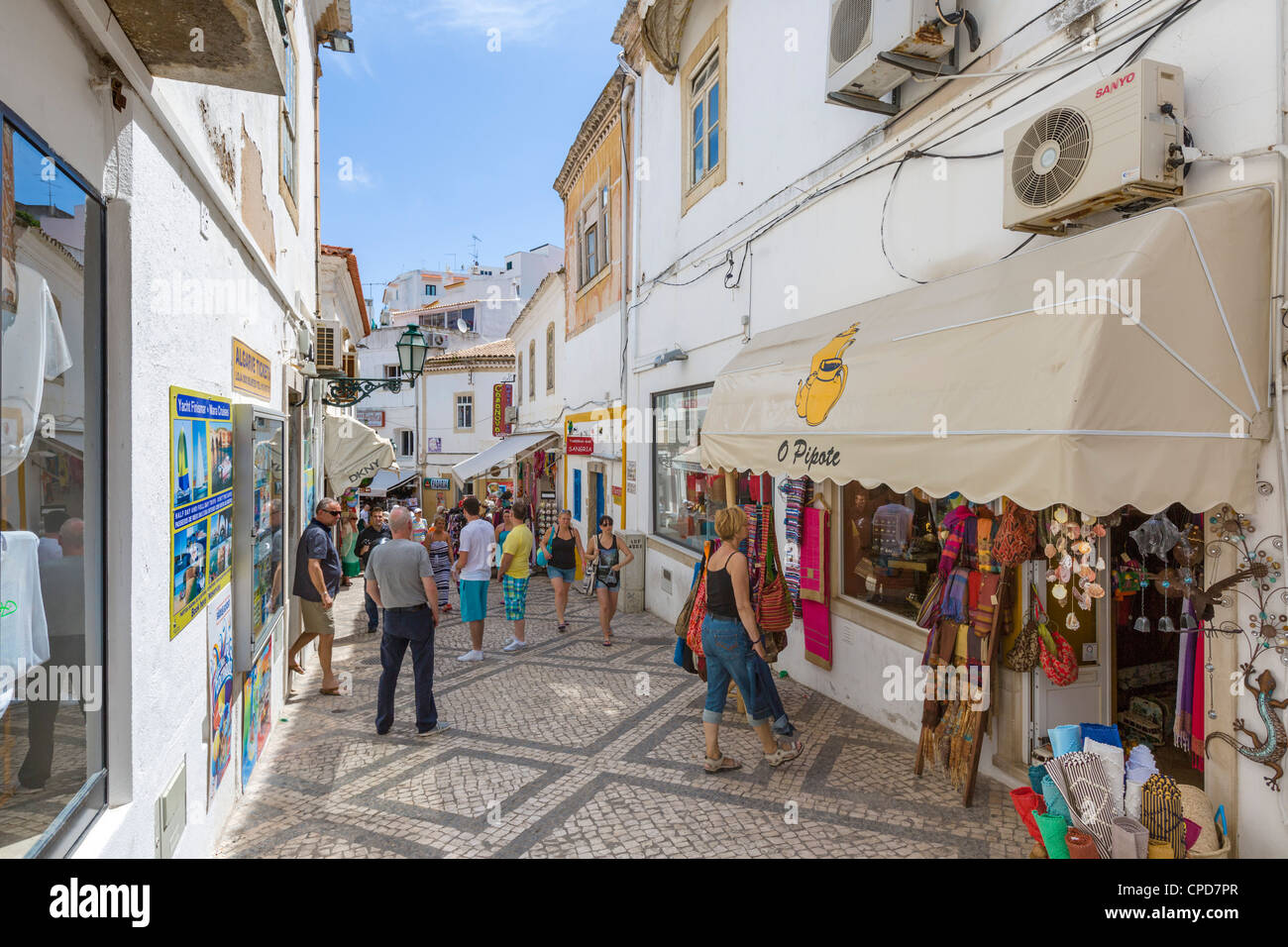 Shops in the old town centre, Albufeira, Algarve, Portugal Stock Photo -  Alamy