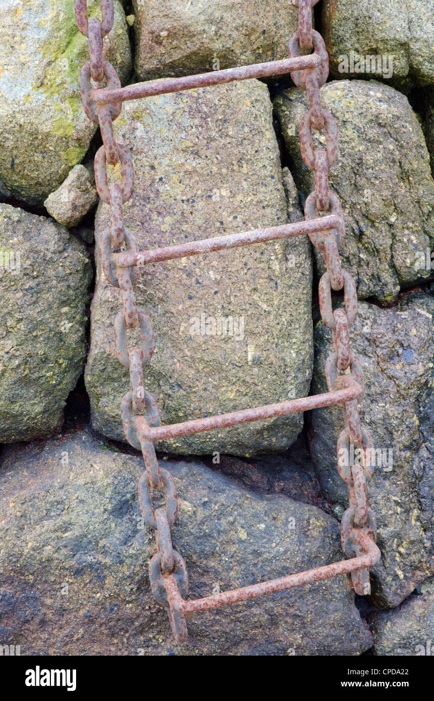 Metal chain ladder, harbour wall, St Ives, Cornwall Stock Photo Alamy
