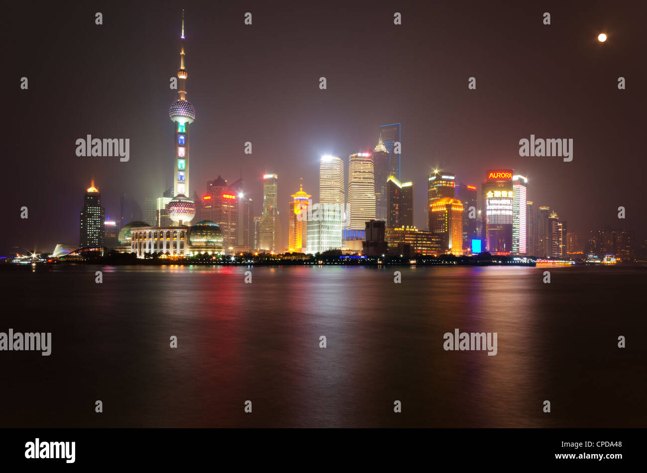 Shanghai pudong china skyscrapers hi-res stock photography and images ...