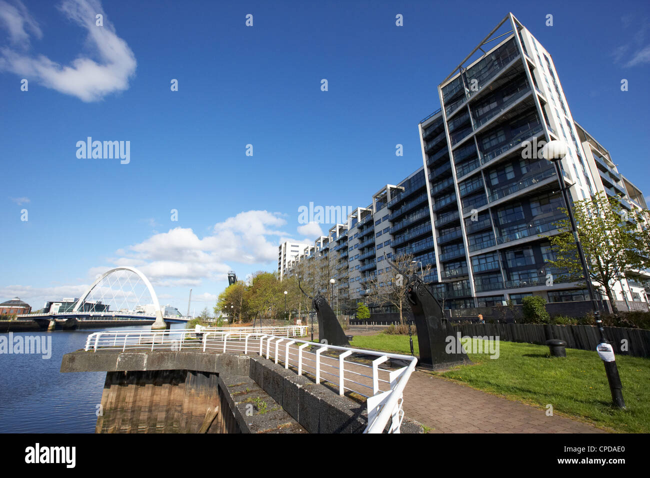 lancefield quay apartments on the redeveloped river clyde finnieston